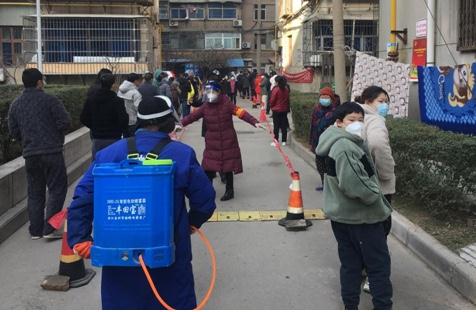 抗擊疫情 我們在行動——星火路小區27日疫情防控政策升級所見