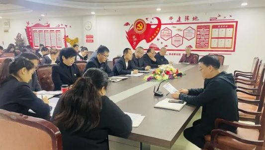 公司機關開展學習研討成董文章專題座談會